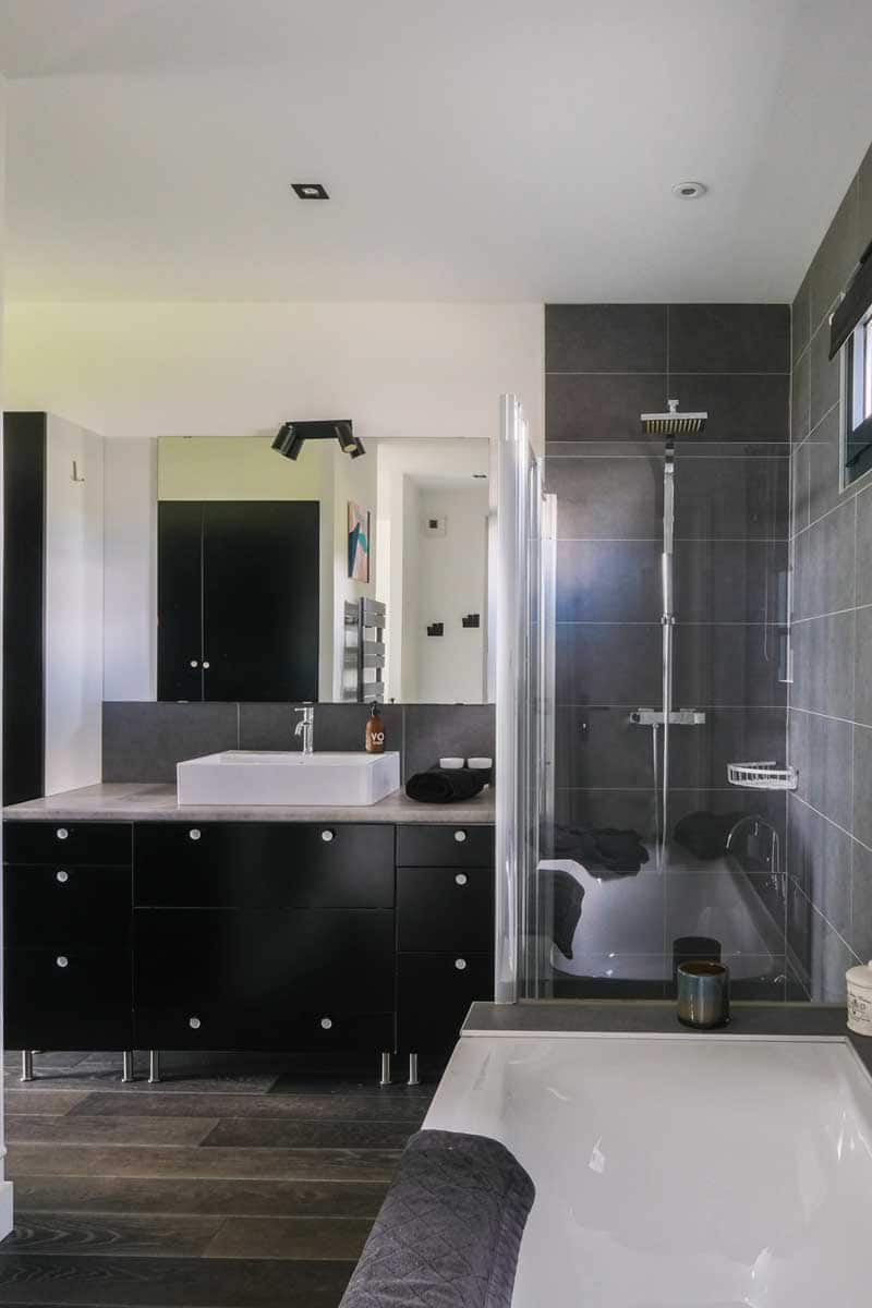 Salle de bain Photographe immobilier professionnel spécialiste de la photo immobilière sur Biscarosse en Nouvelle-Aquitaine